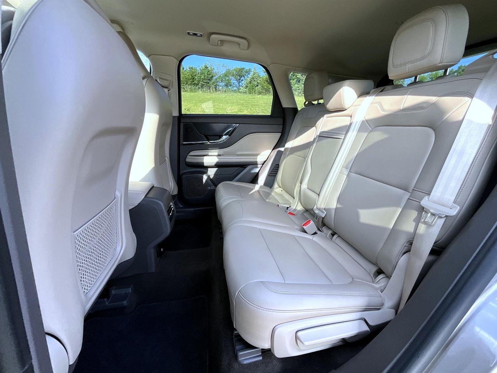 2021 Lincoln Corsair Standard photo 19