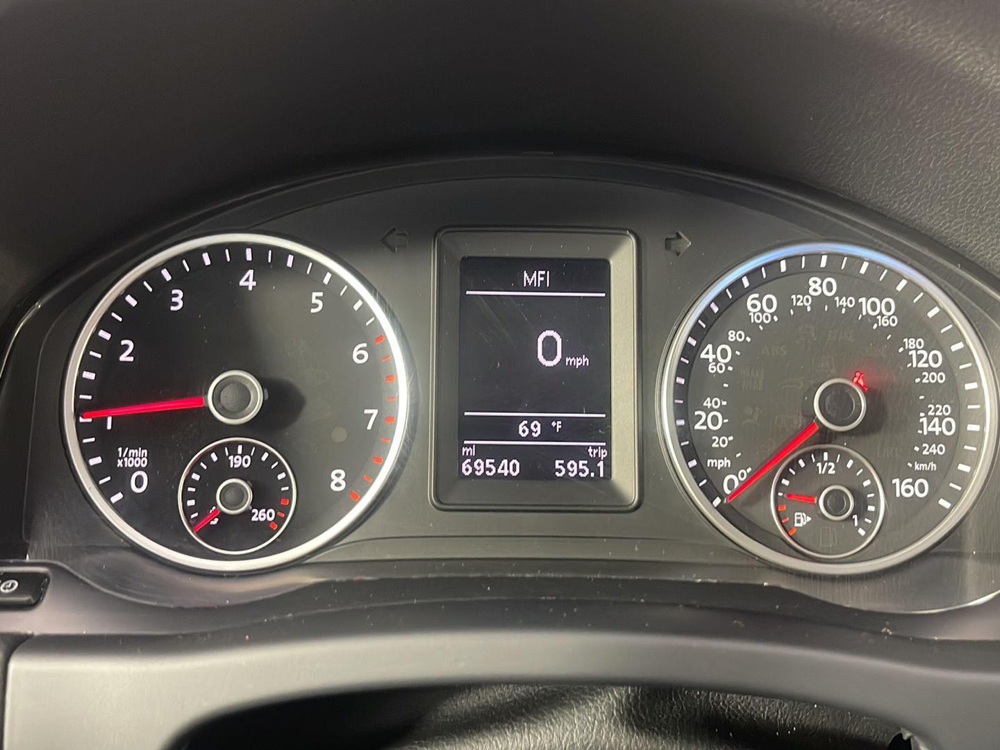2016 Volkswagen Tiguan S photo 19