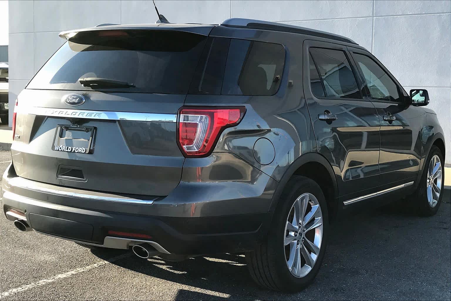 2018 Ford Explorer XLT photo 13