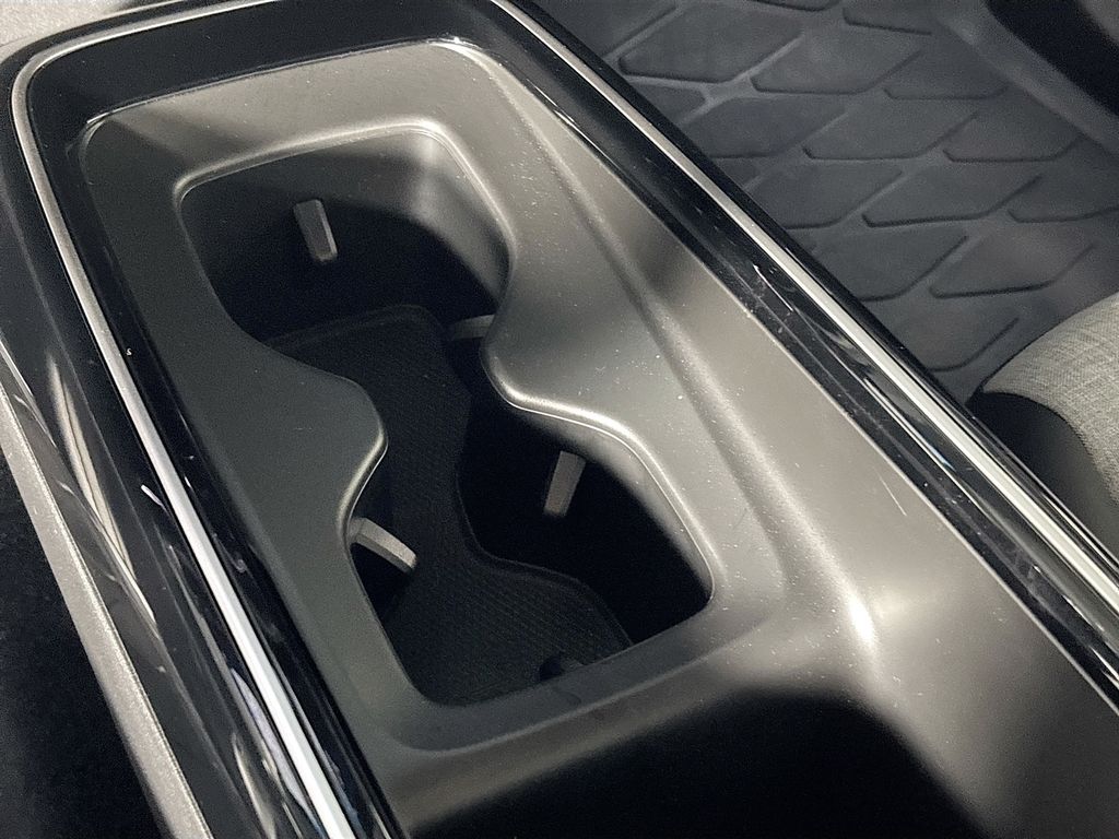 2024 Volkswagen ID.4 Standard photo 15