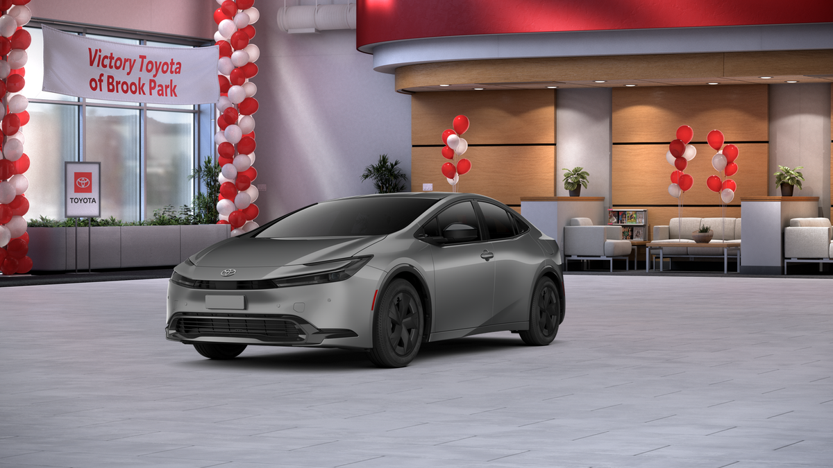 2026 Toyota Prius LE's photo