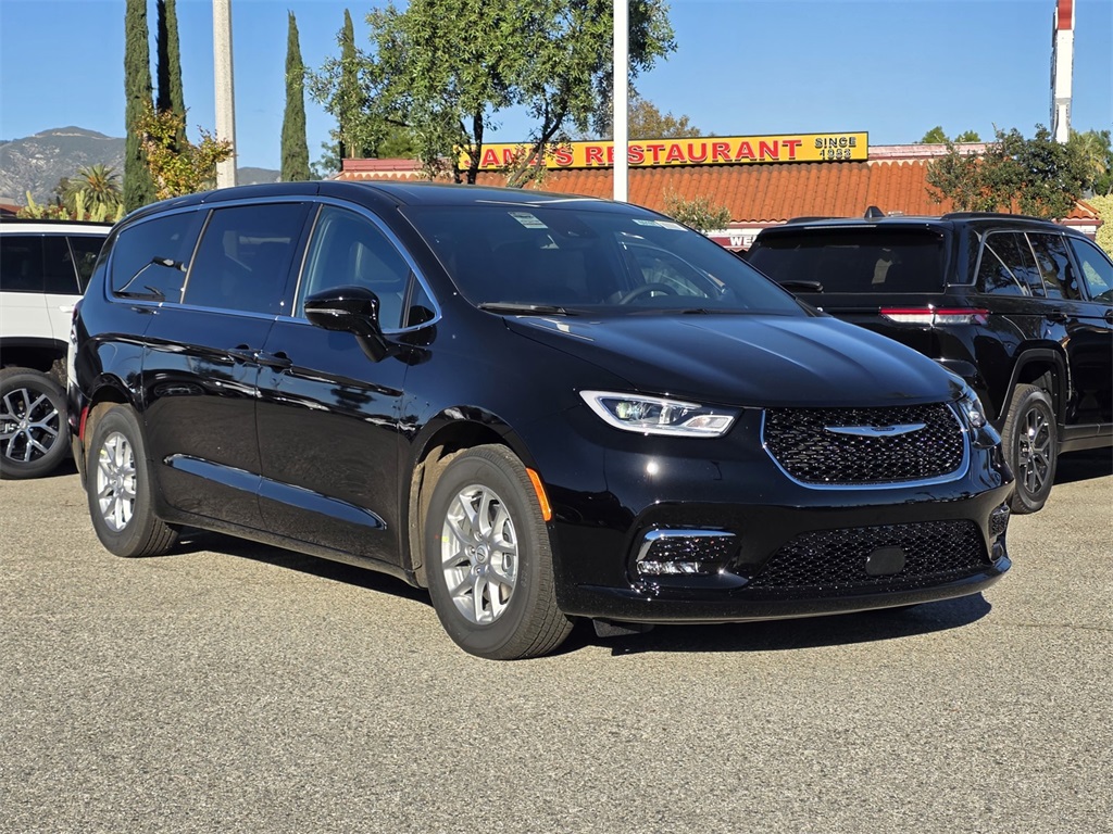 2026 Chrysler Pacifica