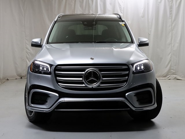 2026 Mercedes Benz GLS 450 4MATIC photo 5