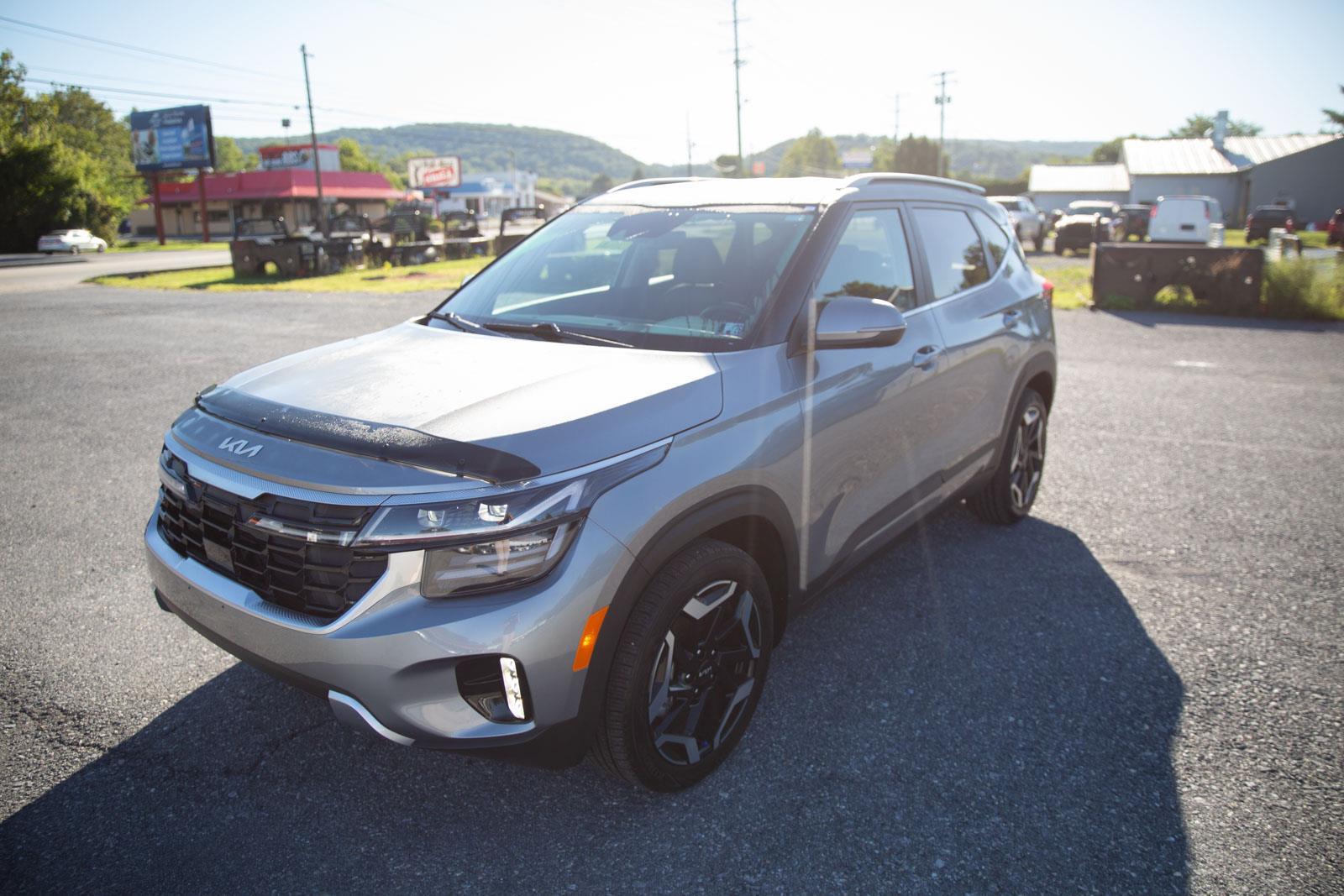 2025 Kia Seltos SX photo 7