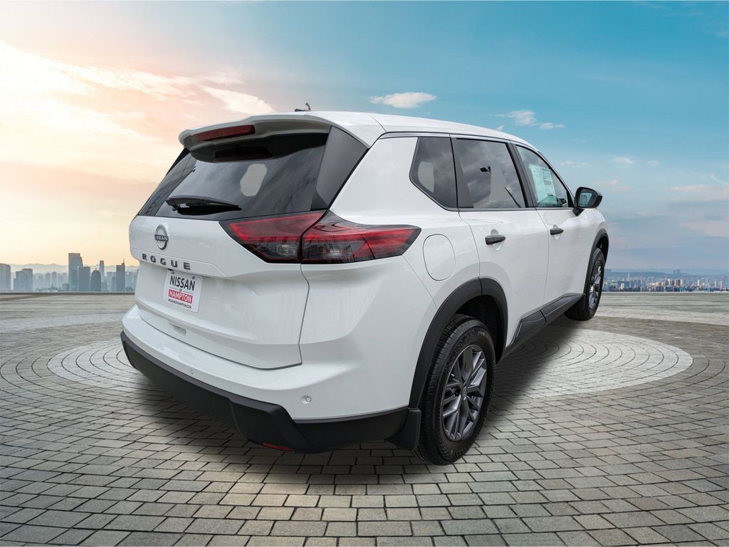 2026 Nissan Rogue S photo 2