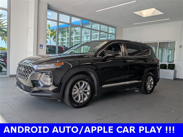 2020 Hyundai Santa Fe SE photo 4