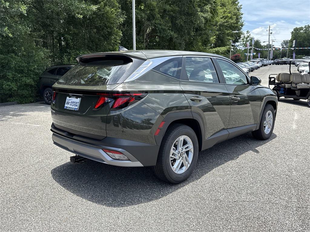 2025 Hyundai Tucson SE photo 3