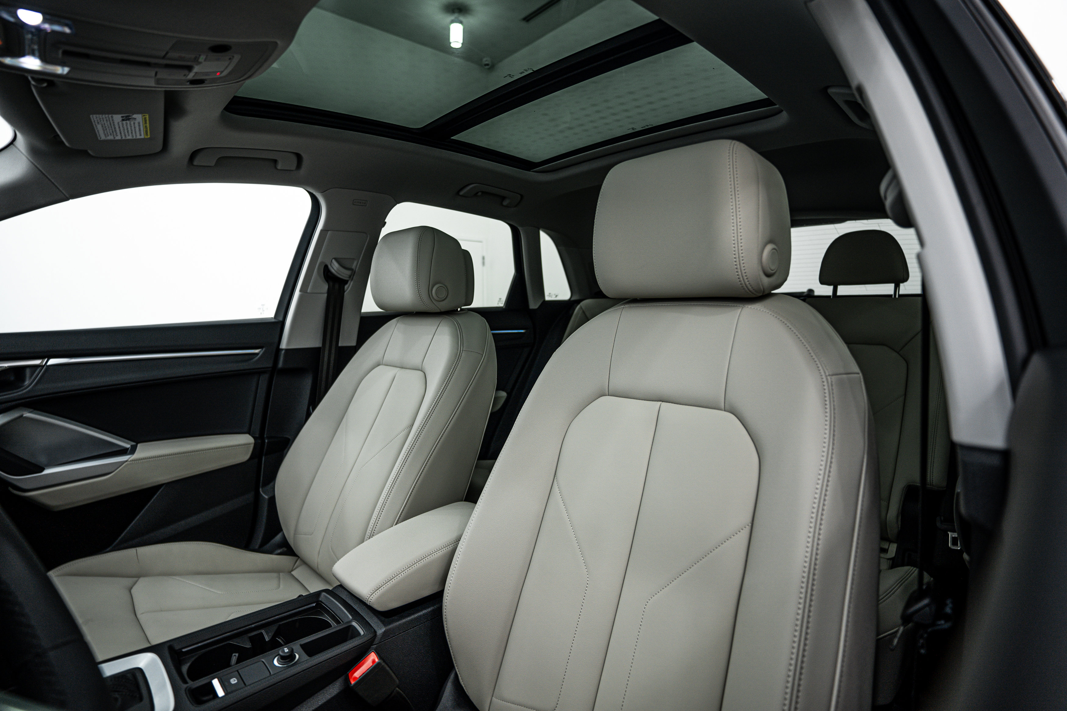 2025 Audi Q3 S line Premium Plus photo 14