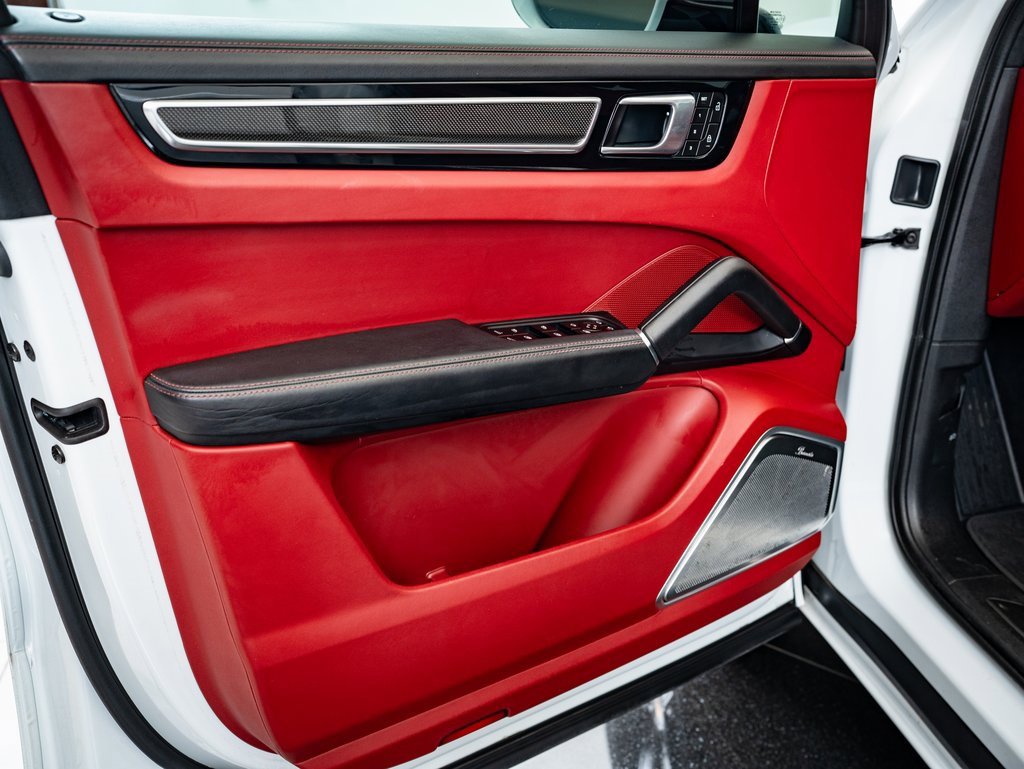 2022 Porsche Cayenne GTS photo 22