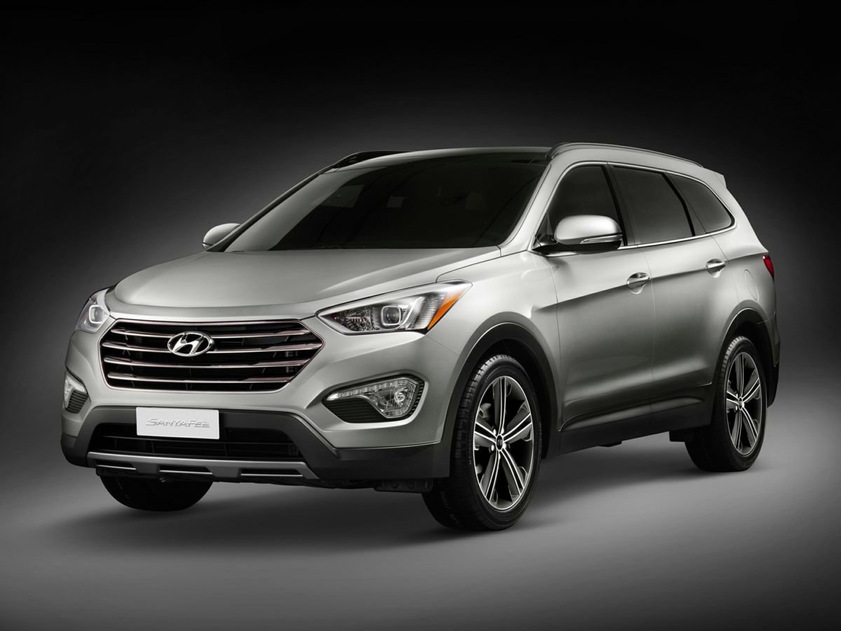 2016 Hyundai Santa Fe SE's photo