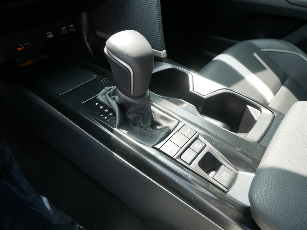 2025 Toyota Camry SE photo 18