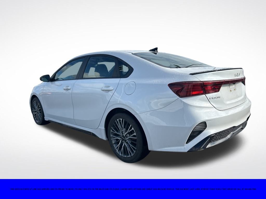 2022 Kia Forte GT-Line photo 3