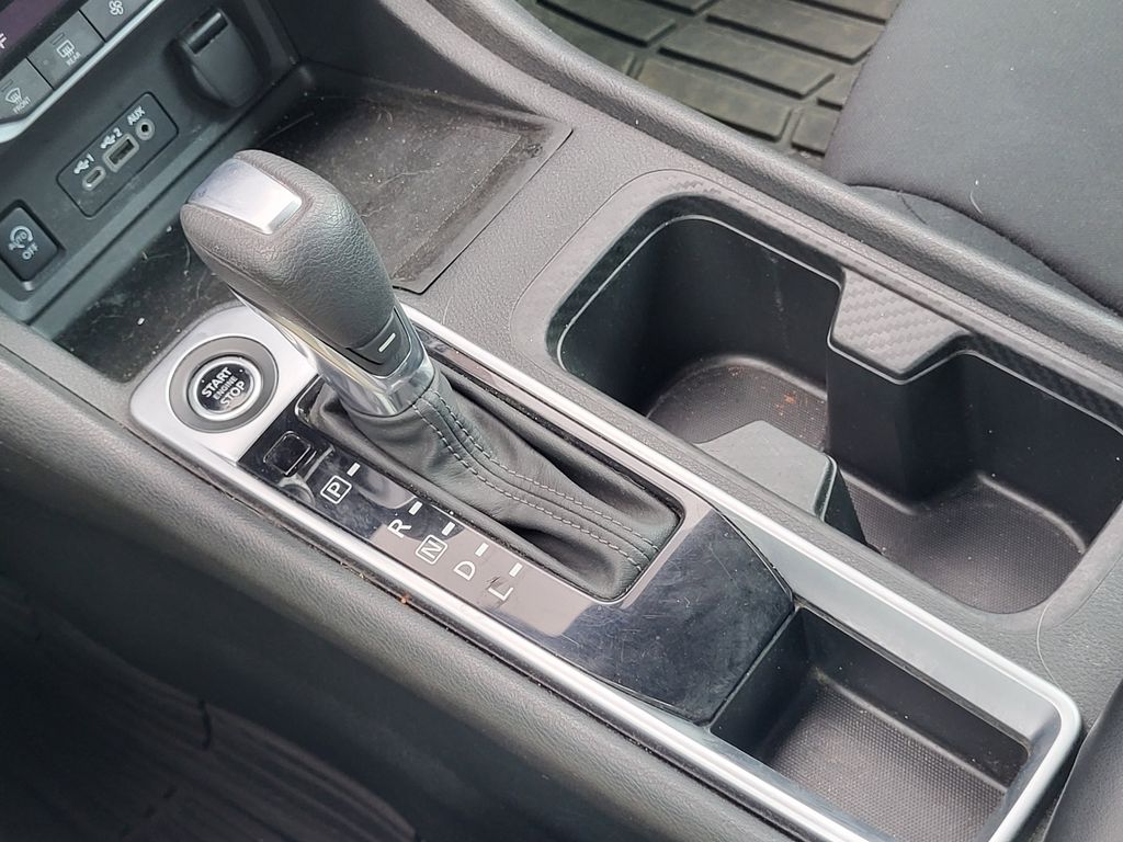 2024 Nissan Sentra SV photo 15