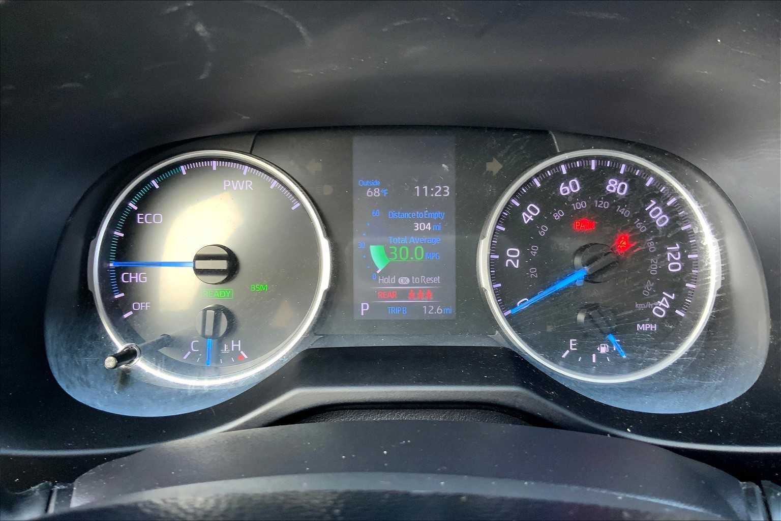 2021 Toyota RAV4 Hybrid XLE photo 22