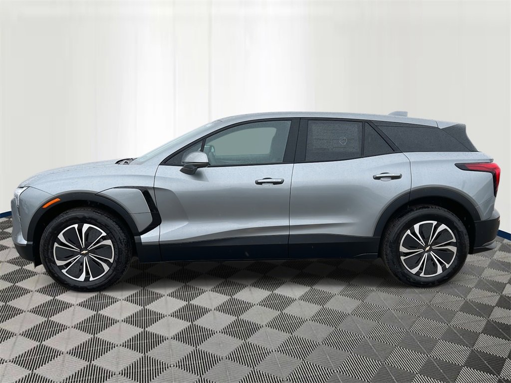 Used 2026 Chevrolet Blazer EV LT with VIN 3GNKDARM2TS111257 for sale in Eastpointe, MI