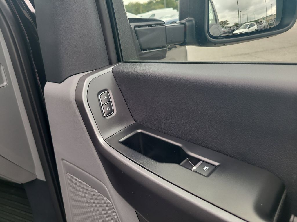 2026 Ford F-350 XLT photo 23
