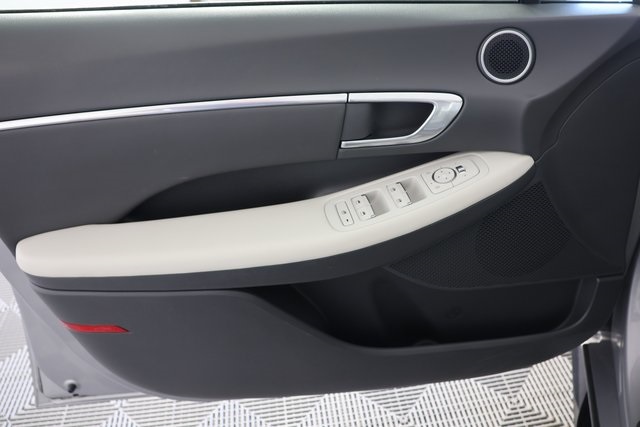 2023 Hyundai Sonata SEL photo 23