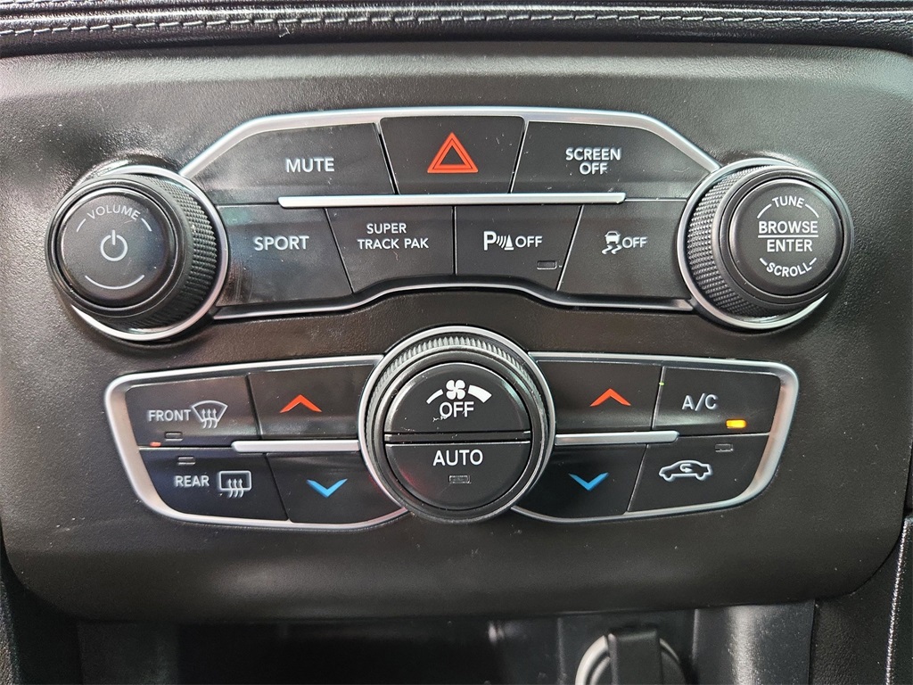 2021 Dodge Charger R/T photo 13