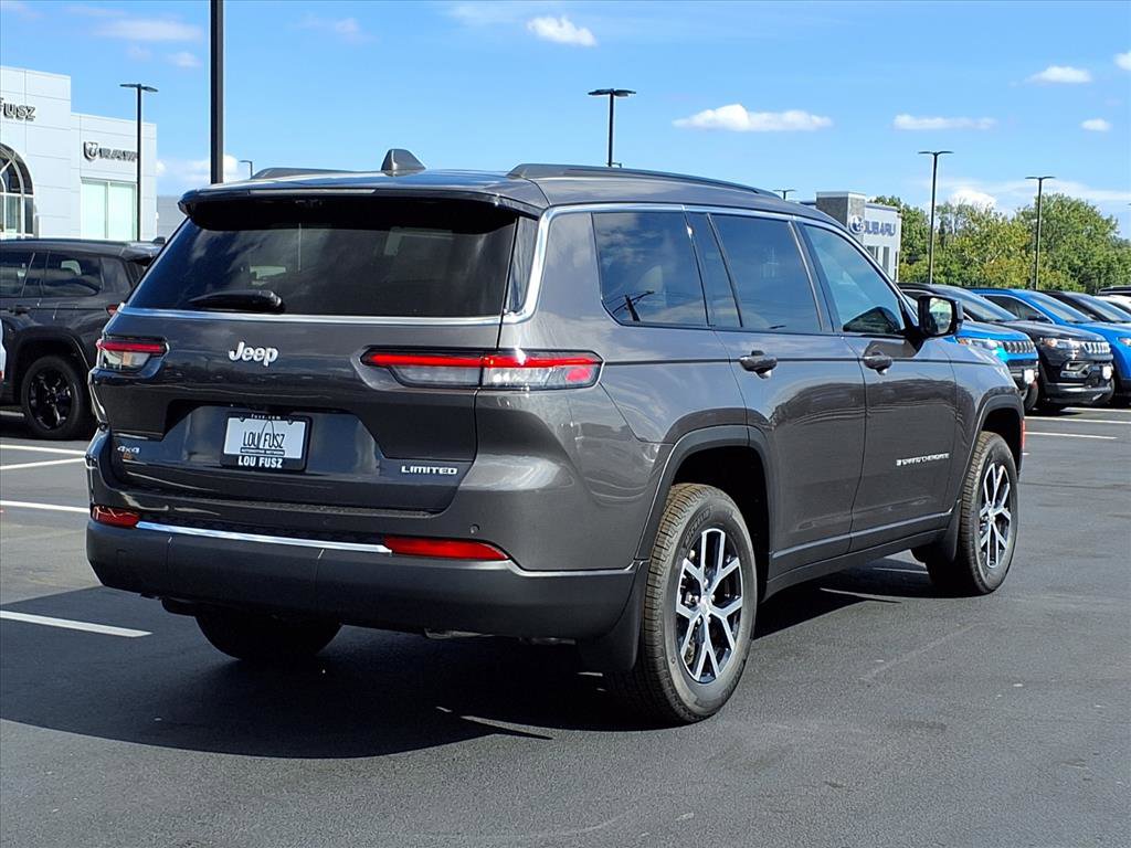 2025 Jeep Grand Cherokee Limited photo 16