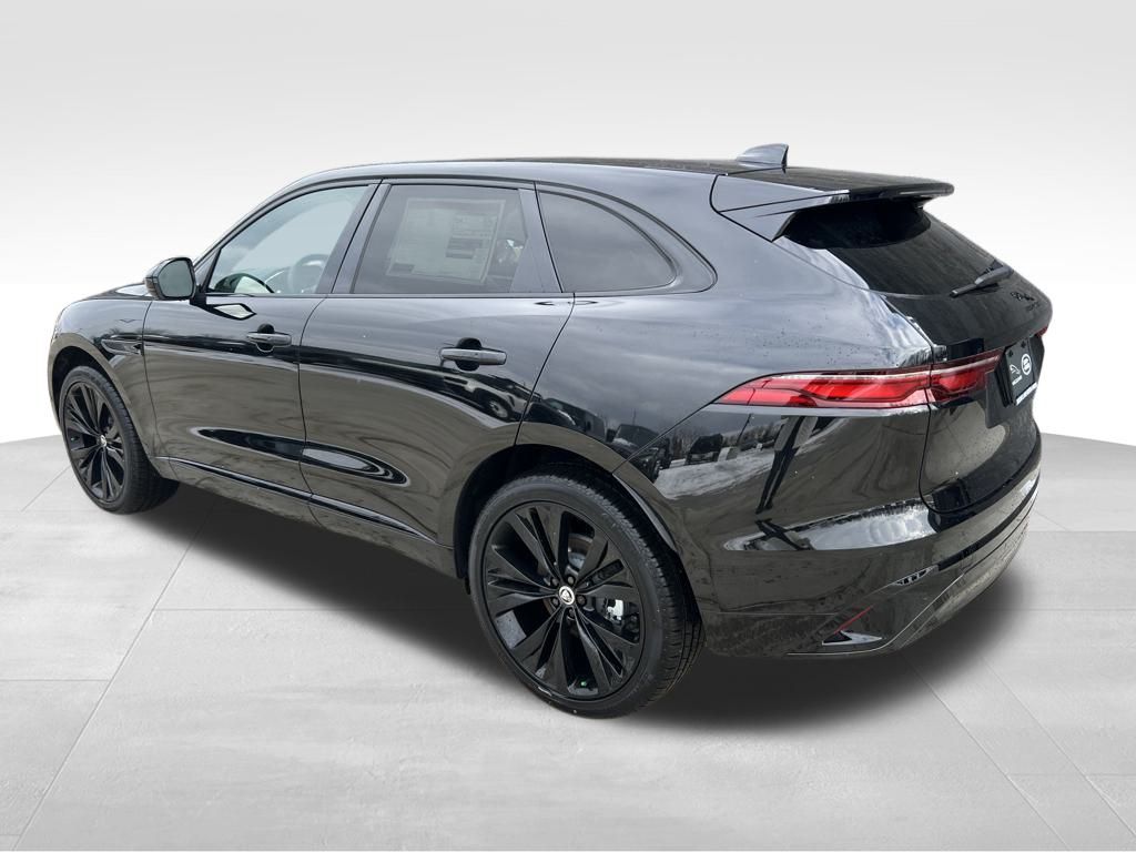 2025 Jaguar F-PACE P250 R-Dynamic S photo 4