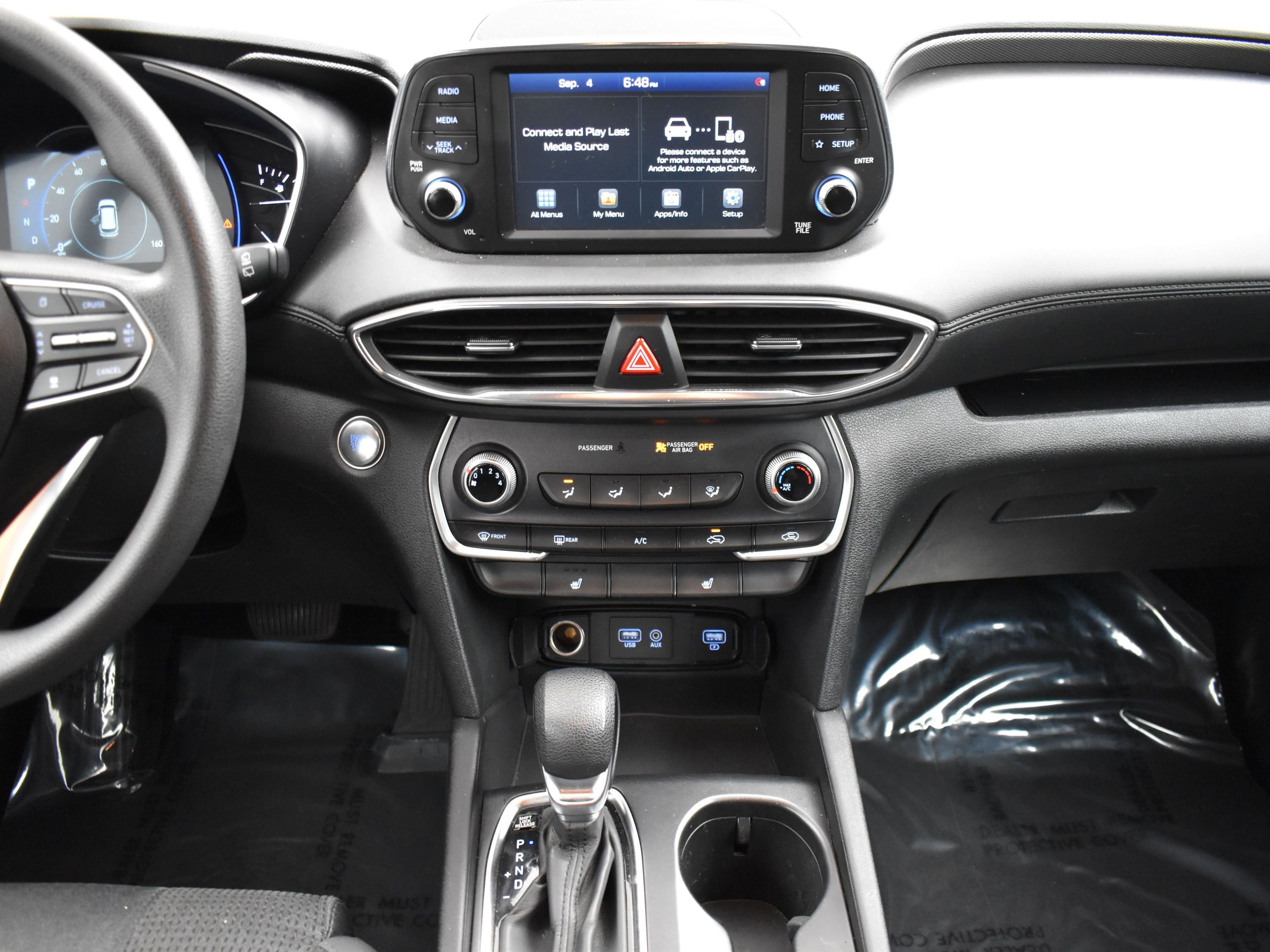 2020 Hyundai Santa Fe SEL photo 17