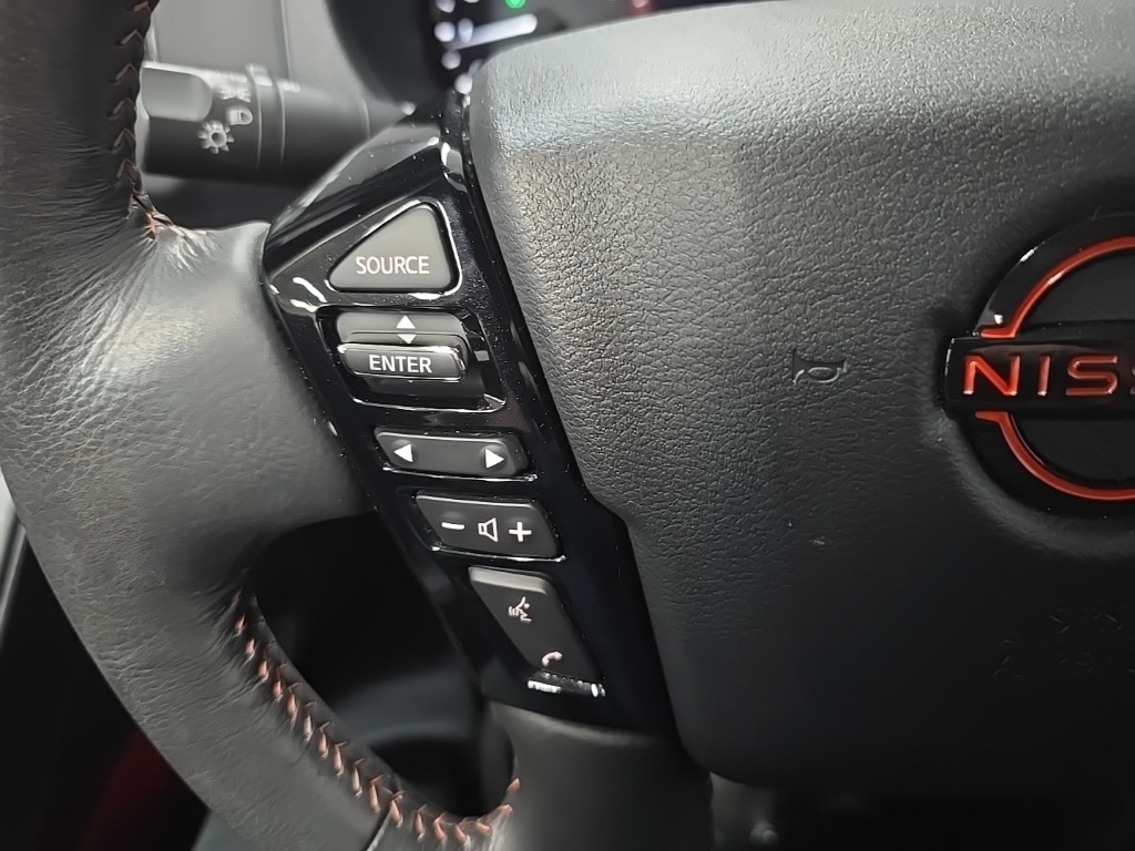2023 Nissan Frontier PRO-4X photo 19