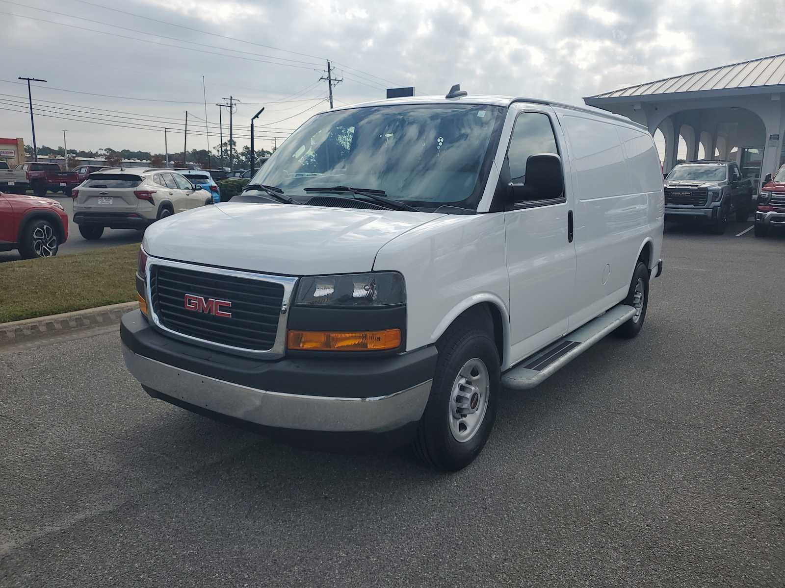2024 GMC Savana Cargo Work Van's photo