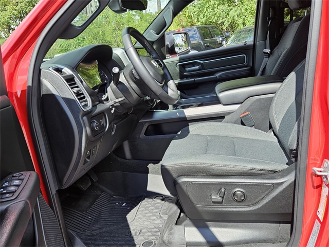 2022 Ram 1500 Big Horn Lone Star Night Edition photo 5