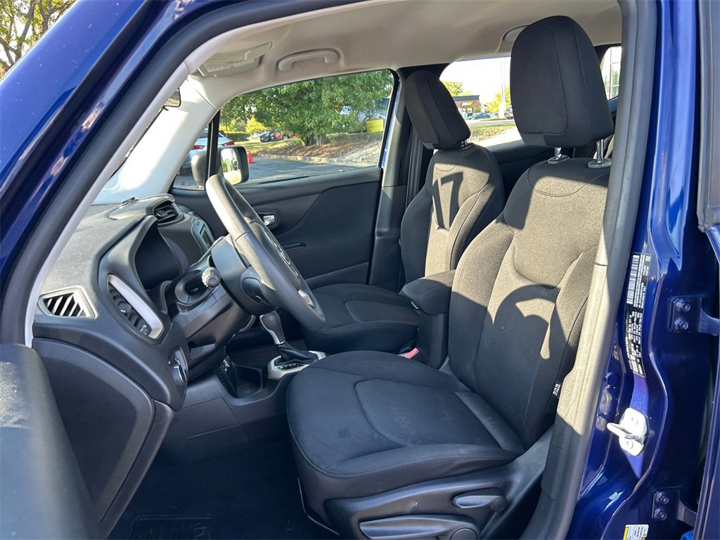 2017 Jeep Renegade Sport photo 14