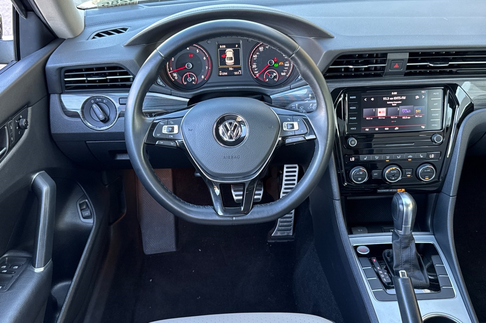 2020 Volkswagen Passat 2.0T R-Line photo 13