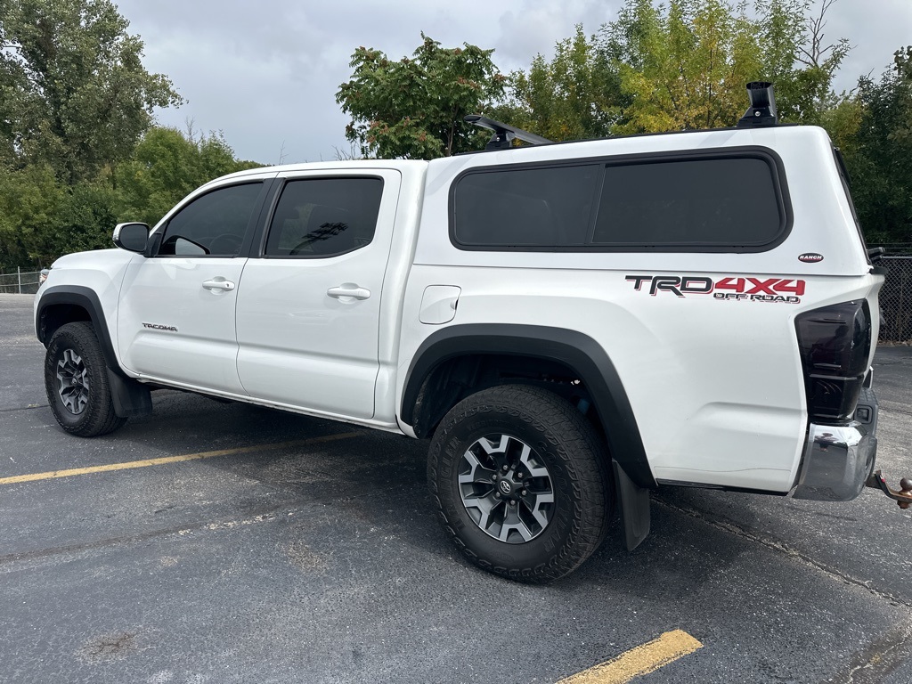 2022 Toyota Tacoma TRD Off-Road V6 photo 3