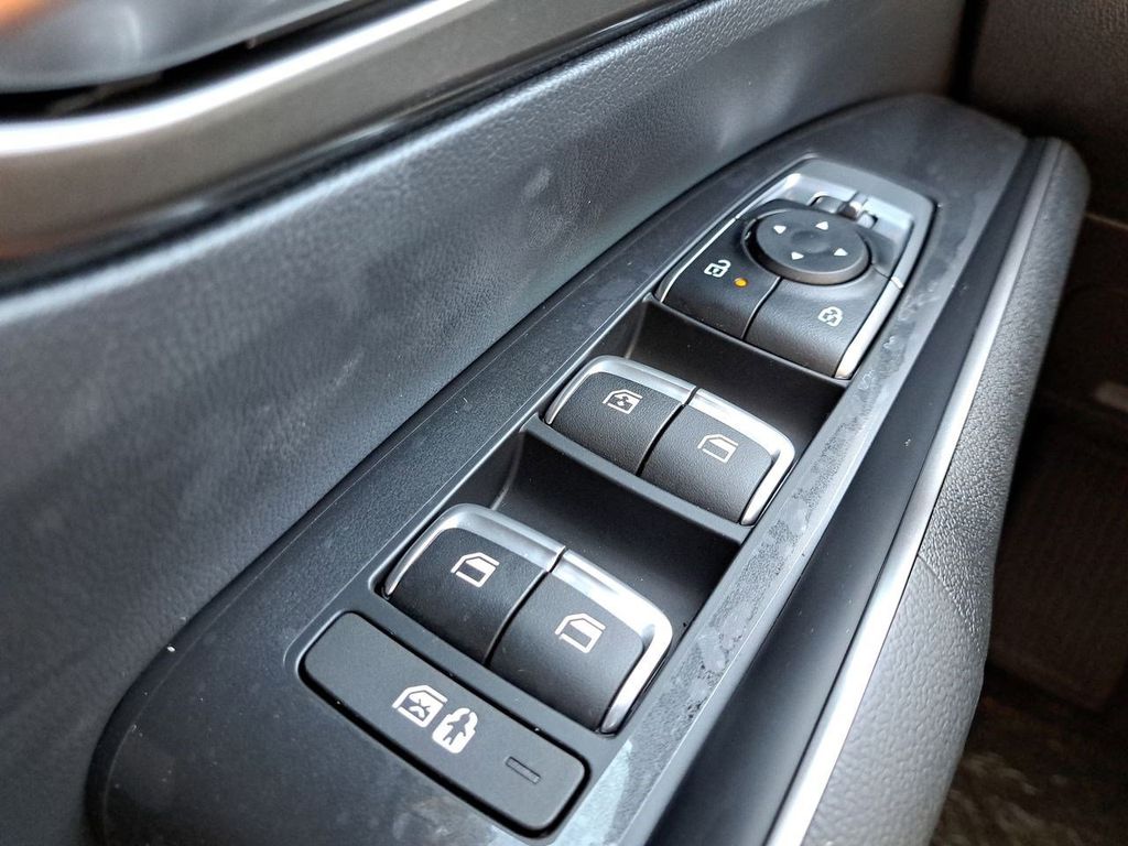 2025 Kia Sorento Hybrid EX photo 23
