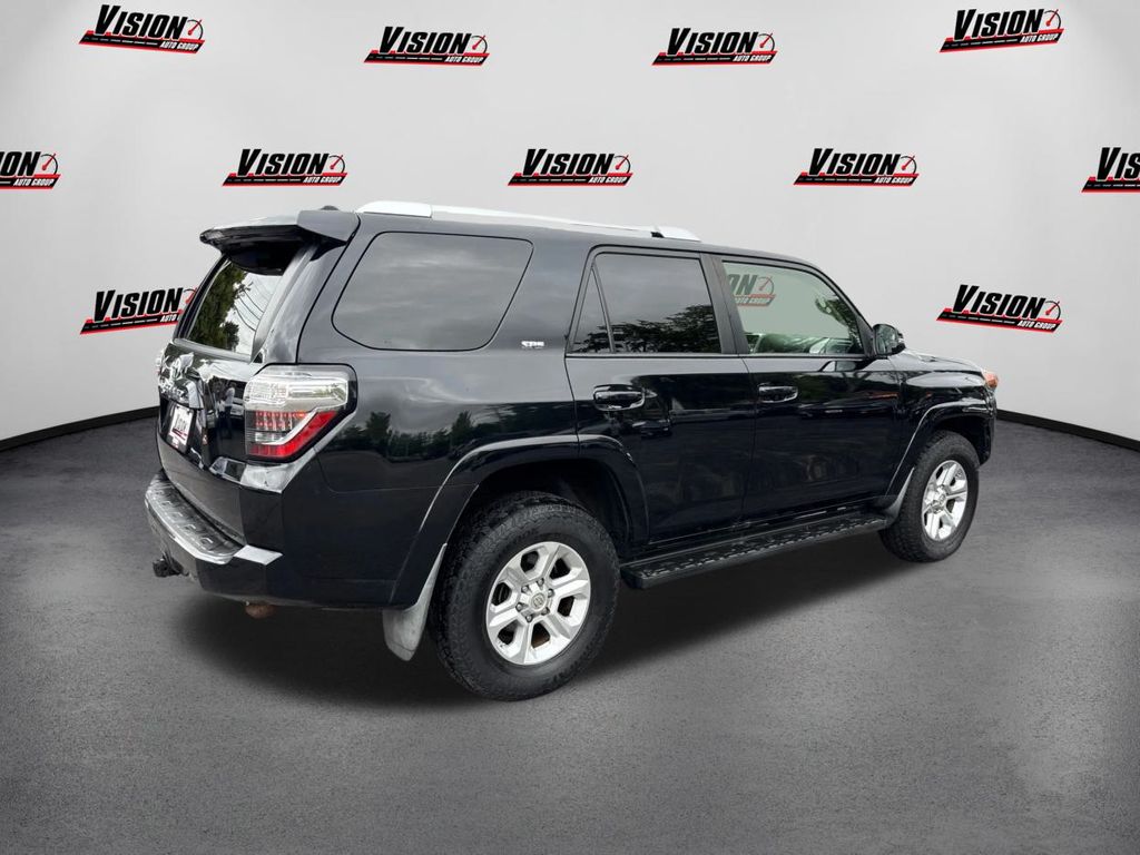 2016 Toyota 4Runner SR5 Premium photo 5