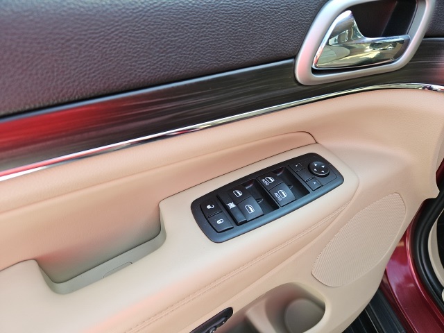 2020 Jeep Grand Cherokee Limited photo 26