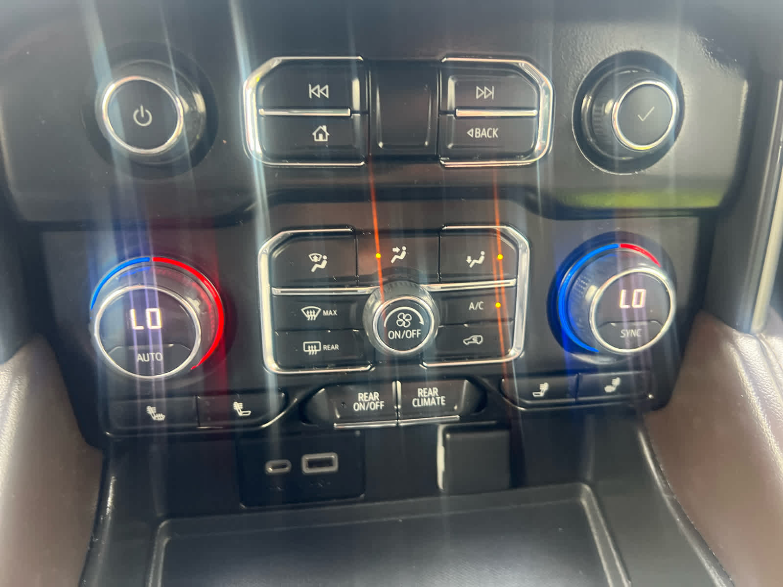 2022 Chevrolet Tahoe LT photo 16