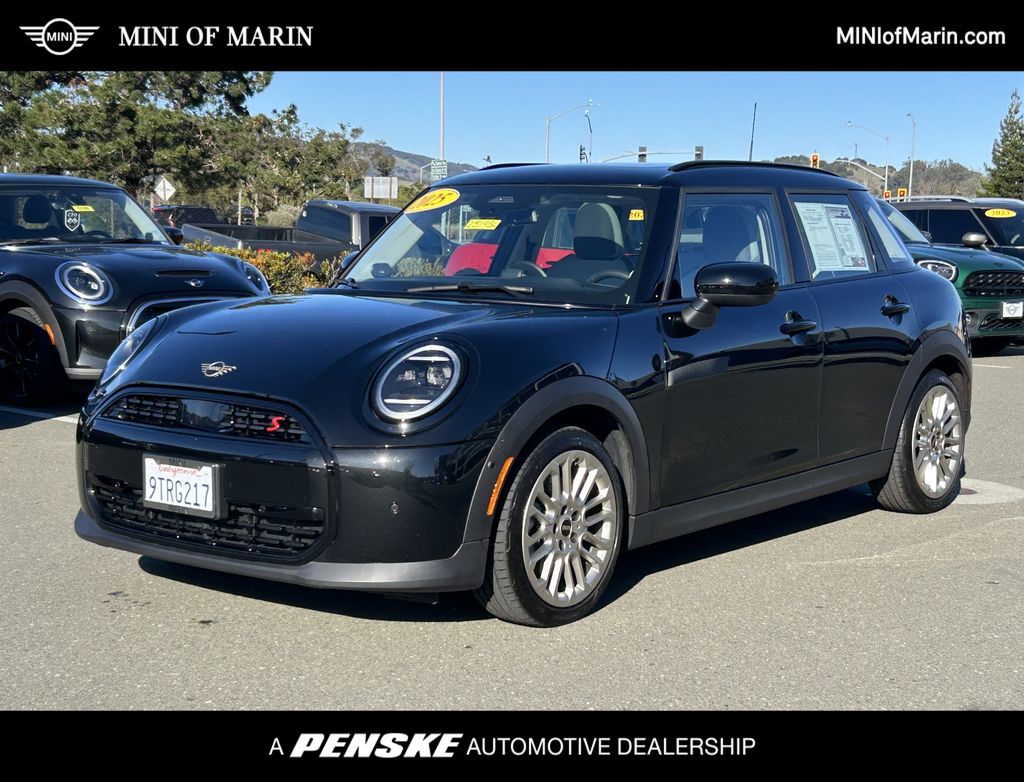 2025 MINI Hardtop 4 Door S's photo