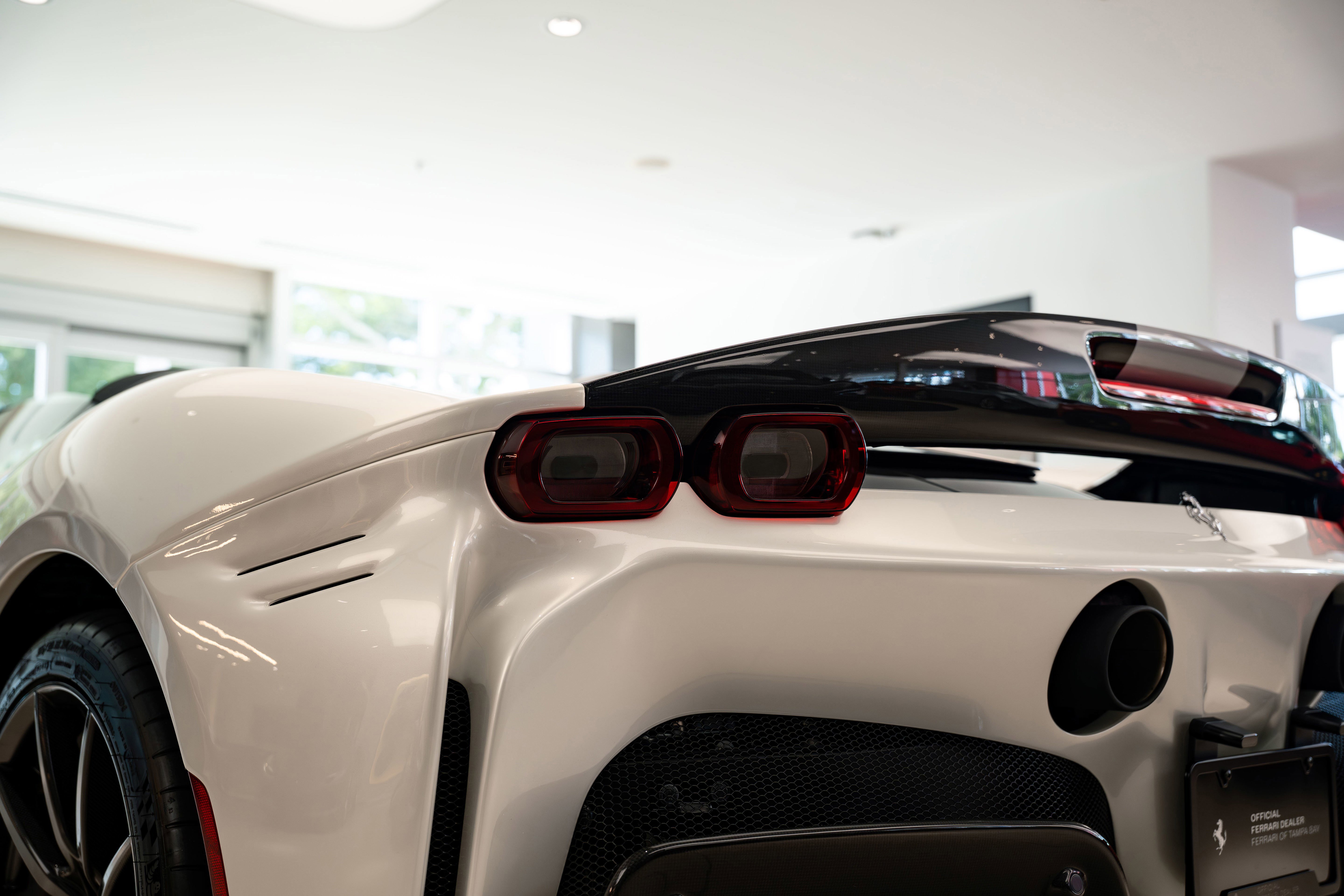 2025 Ferrari SF90 Spider photo 24