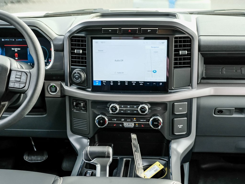 2024 Ford F-150 Lightning photo 14