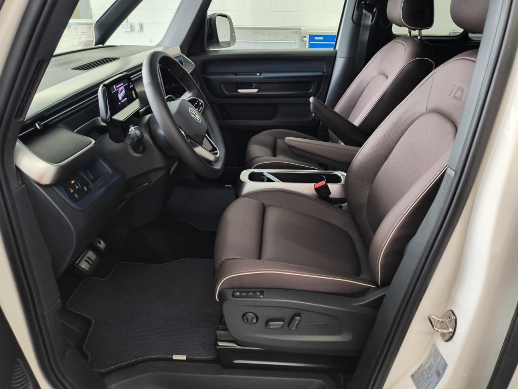 2025 Volkswagen ID. Buzz Pro S photo 36