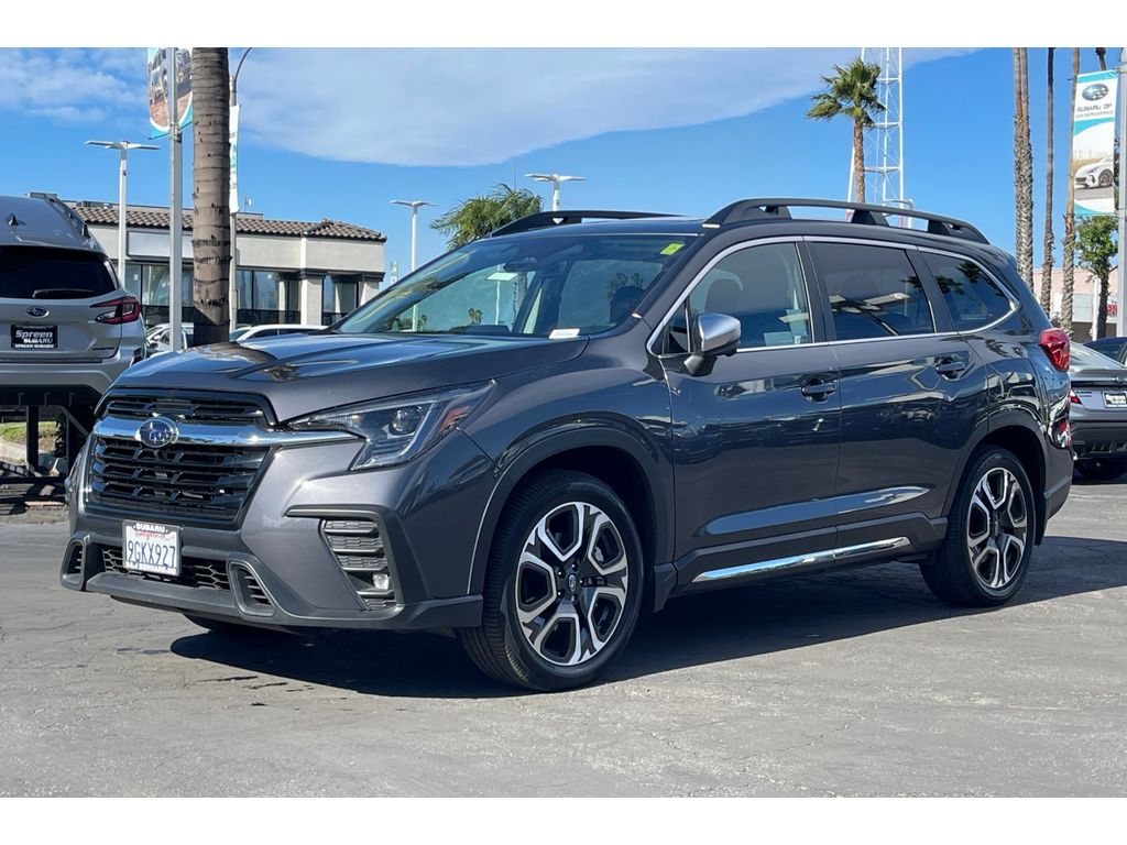2023 Subaru Ascent Limited's photo