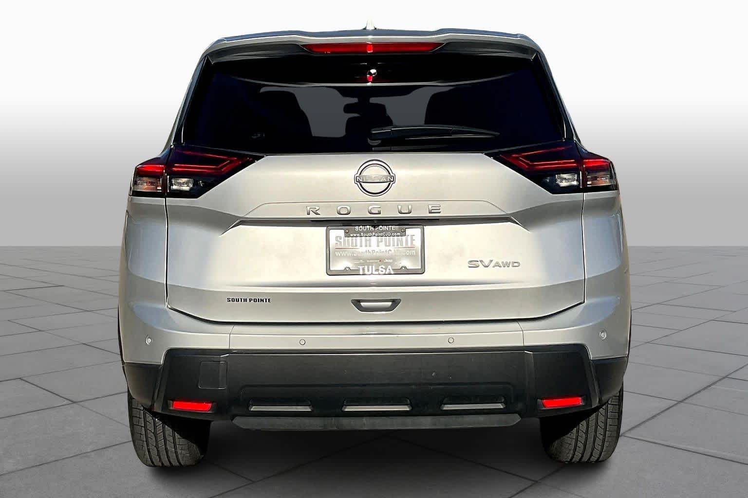 2024 Nissan Rogue SV photo 4