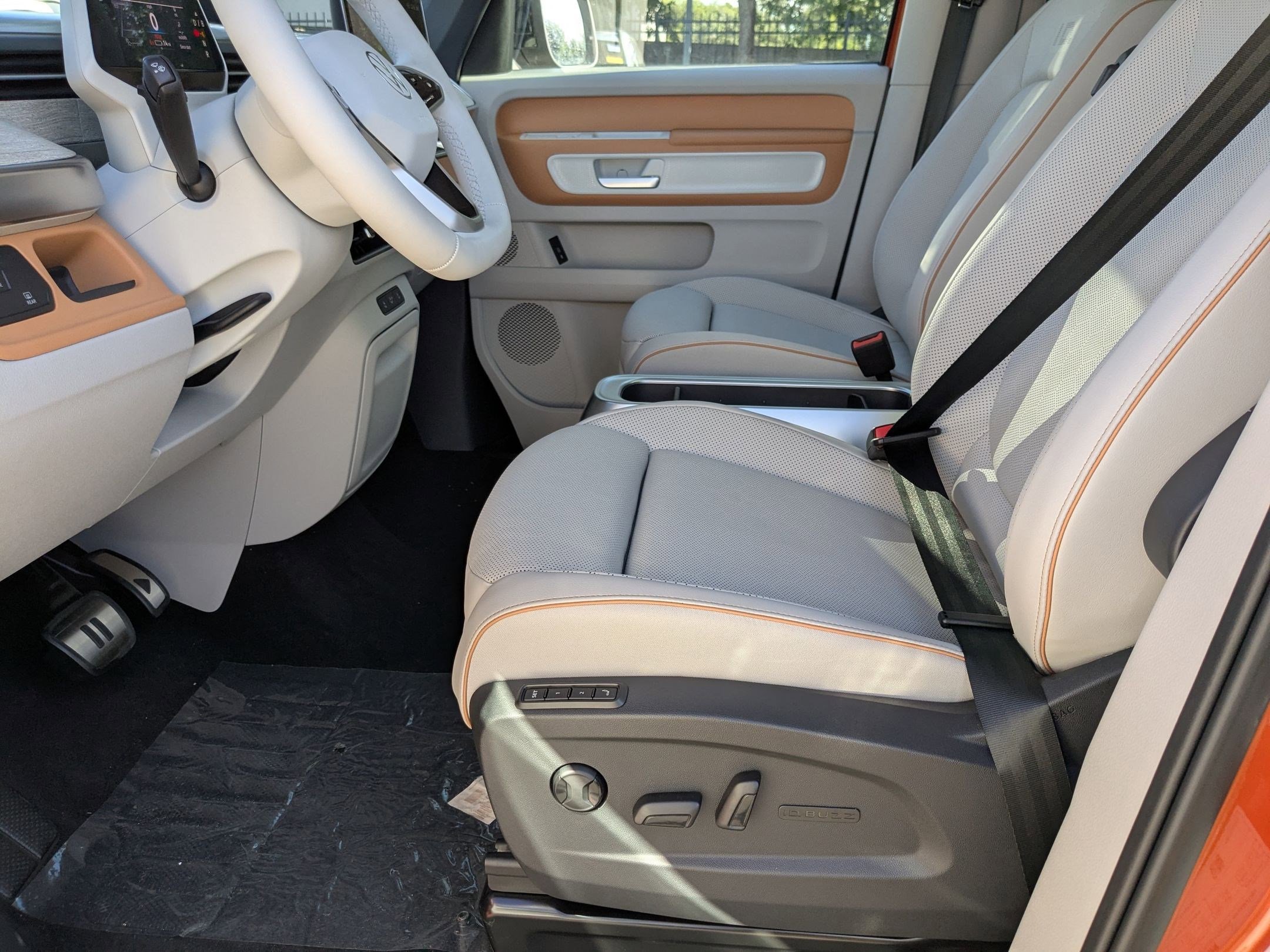 2025 Volkswagen ID. Buzz photo 4