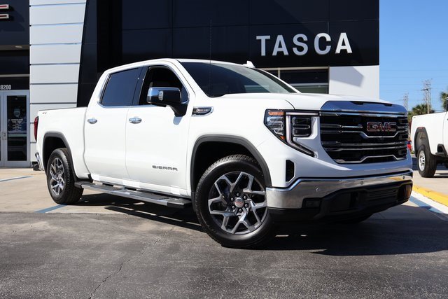 2026 GMC Sierra SLT's photo