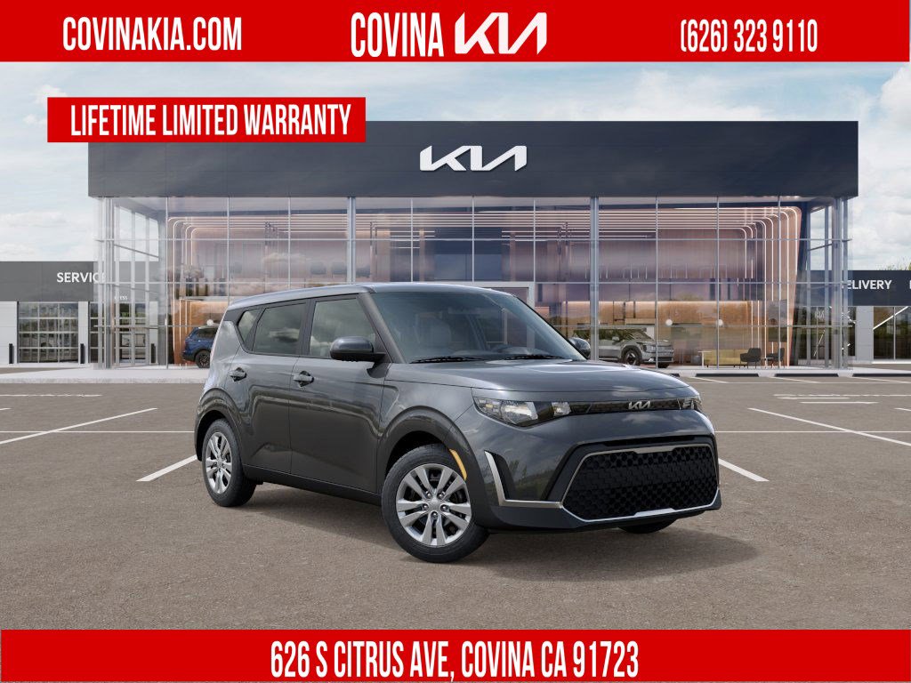 2025 Kia Soul LX's photo