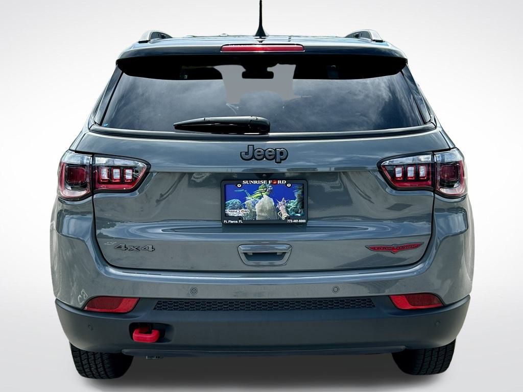 2024 Jeep Compass Trailhawk photo 5