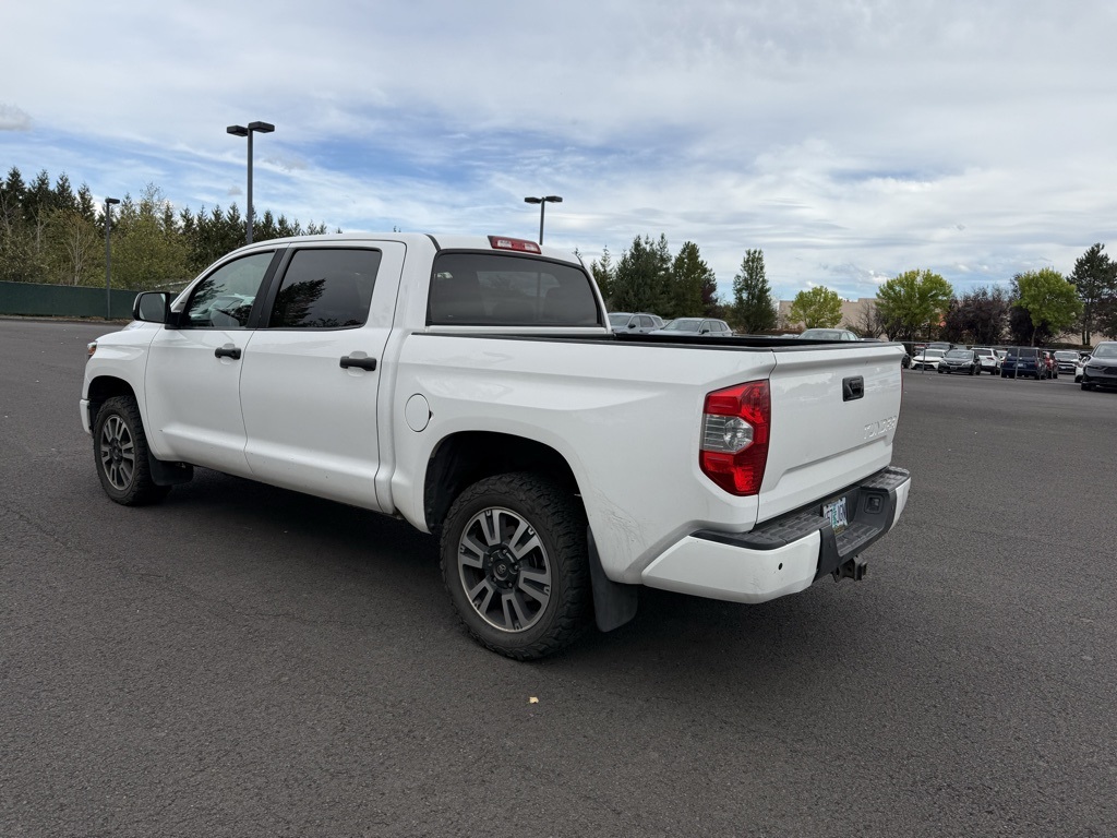 2018 Toyota Tundra SR5 photo 5