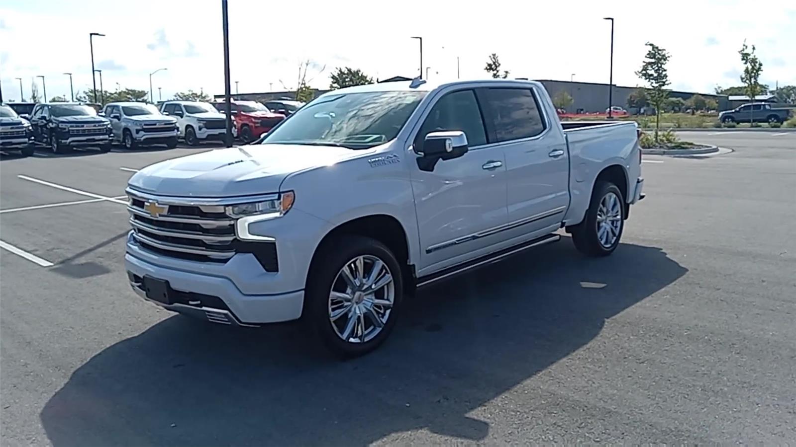 2026 Chevrolet Silverado 1500 High Country photo 4