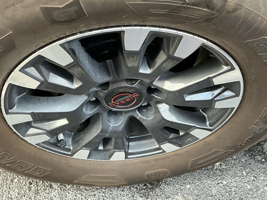 2024 Nissan Titan PRO-4X photo 7