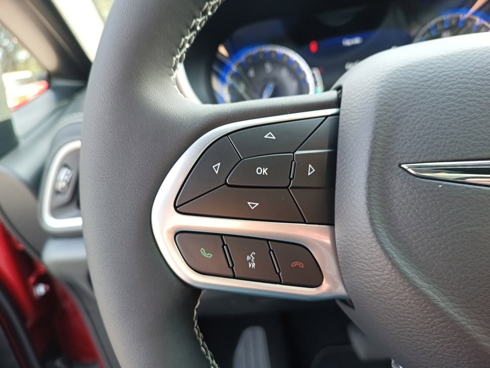 2026 Chrysler Pacifica photo 23