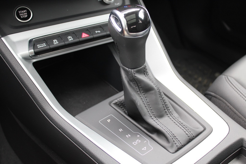2021 Audi Q3 S line Premium 45 TFSI photo 27